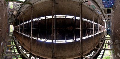 L'oeil du bâtiment_5686950006_l.jpg